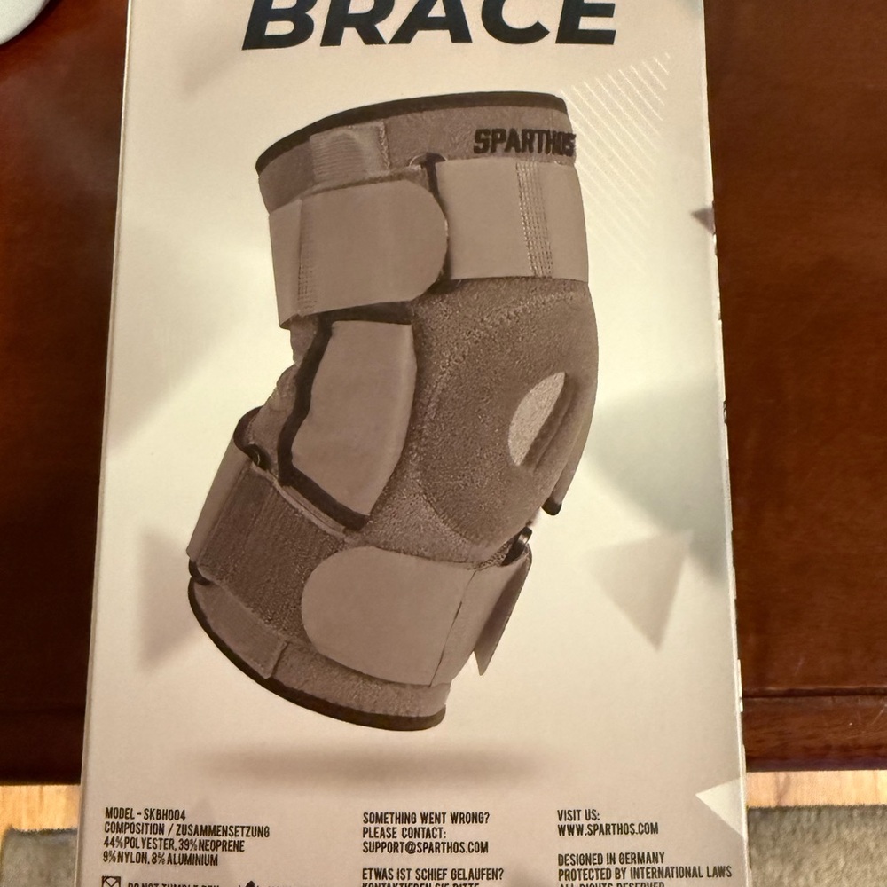 Sparthos Knee Brace in Gray
